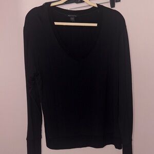 Athleta Women's Black Long Sleeve V-Neck Top